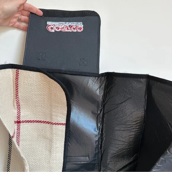 NWOT Costco Packable Outdoor Picnic Blanket Tan Black Red Plaid Nova Check - Picture 6 of 9